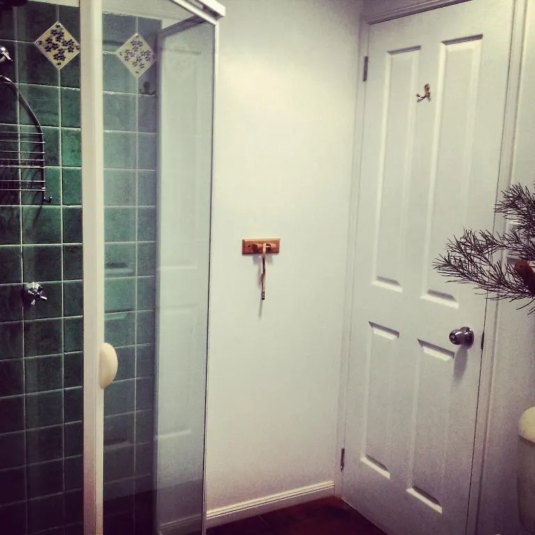 Bamboo Cottage Guesthouse B&B 3*, 拜伦湾 澳大利亚