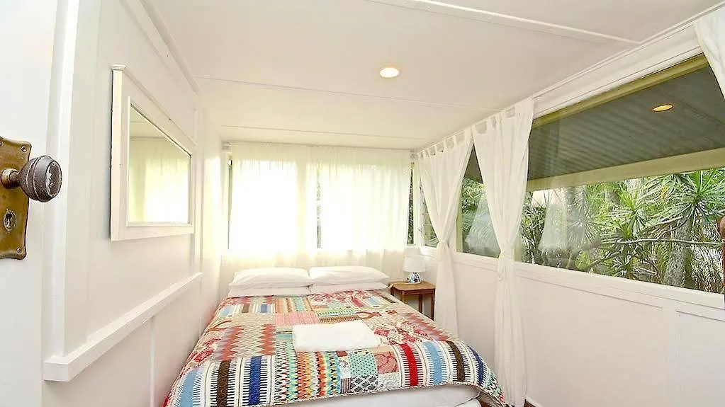 Bamboo Cottage Guesthouse B&B 酒店